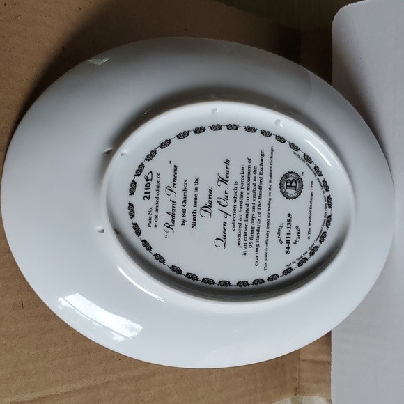 Bradford Exchange Diana Queen of Hearts collection plate. - Picture 2 of 4